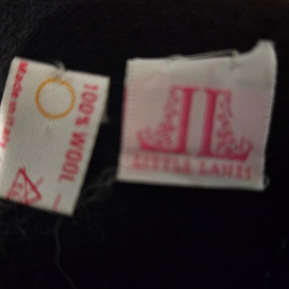 Scarf - Picture 7 of 7